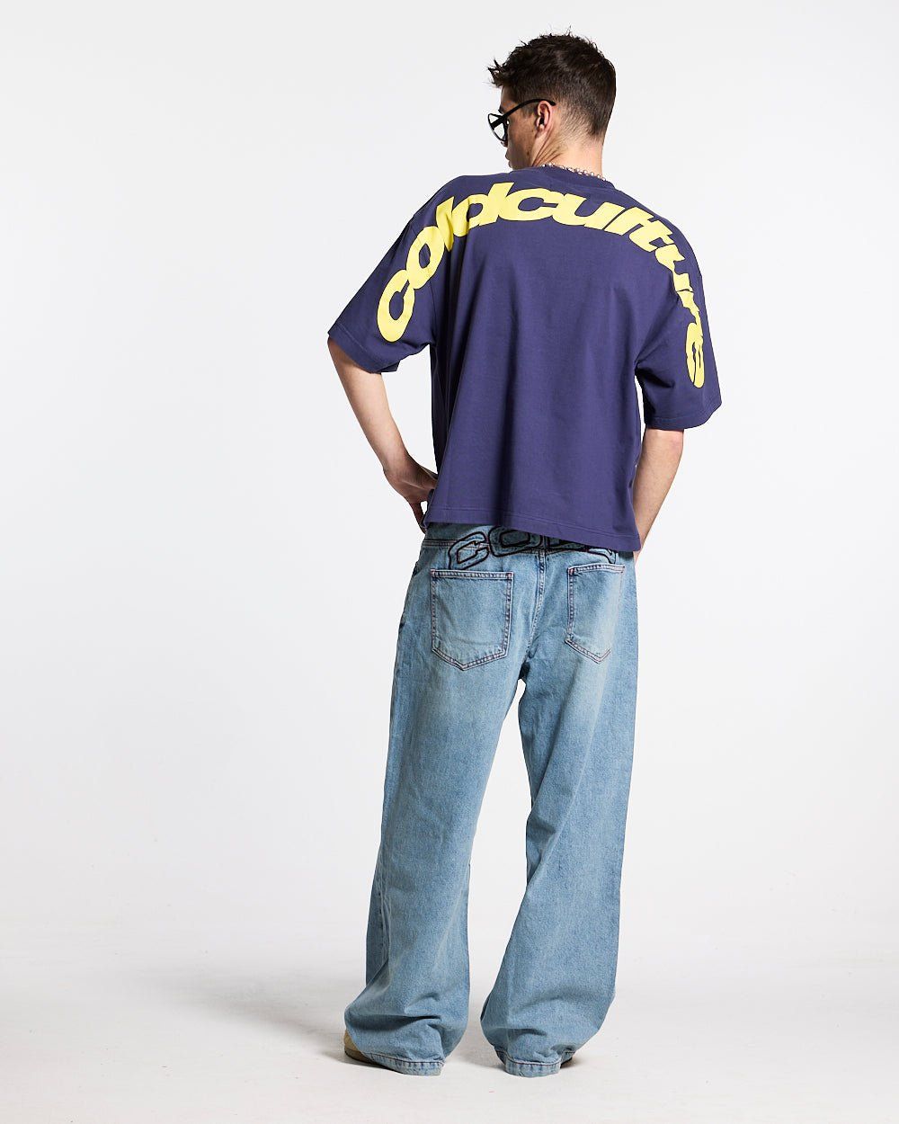 Purple Printed T-Shirt for Man bright red bag